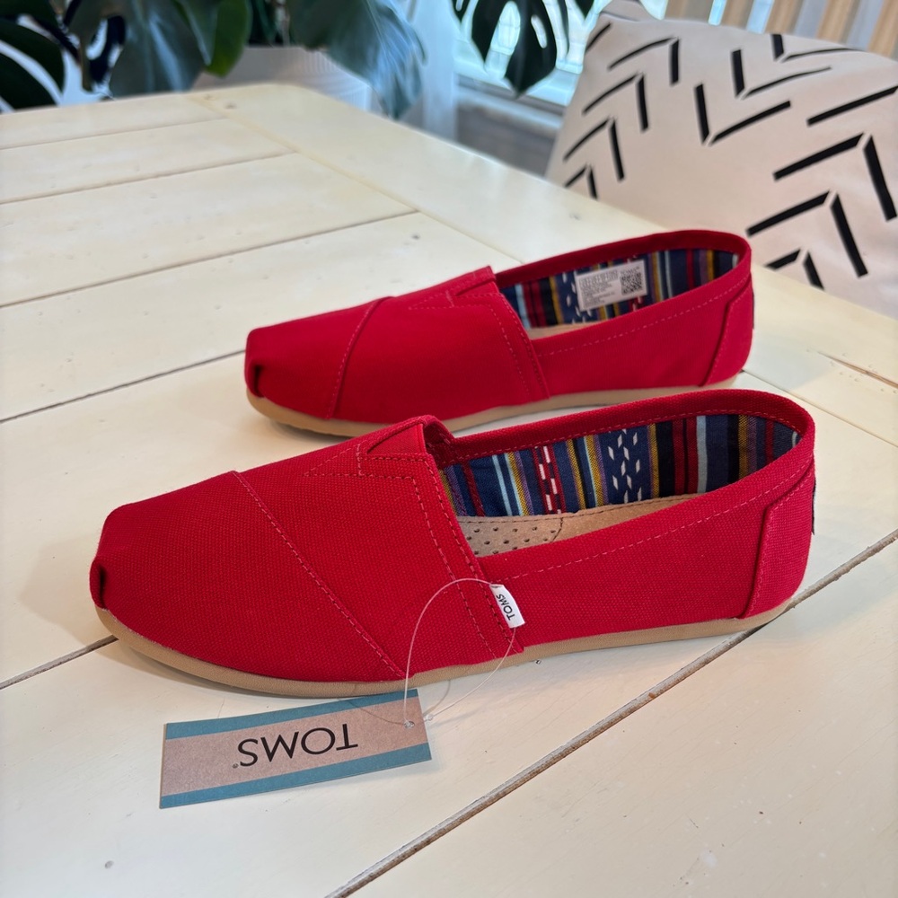 Toms Canvas Alpargata Classic Shoes Women’s Size 6.5 Red Slip On NEW - Picture 5 of 7